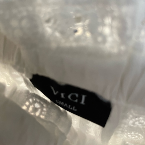 Vici off the shoulder crochet top - Picture 6 of 7